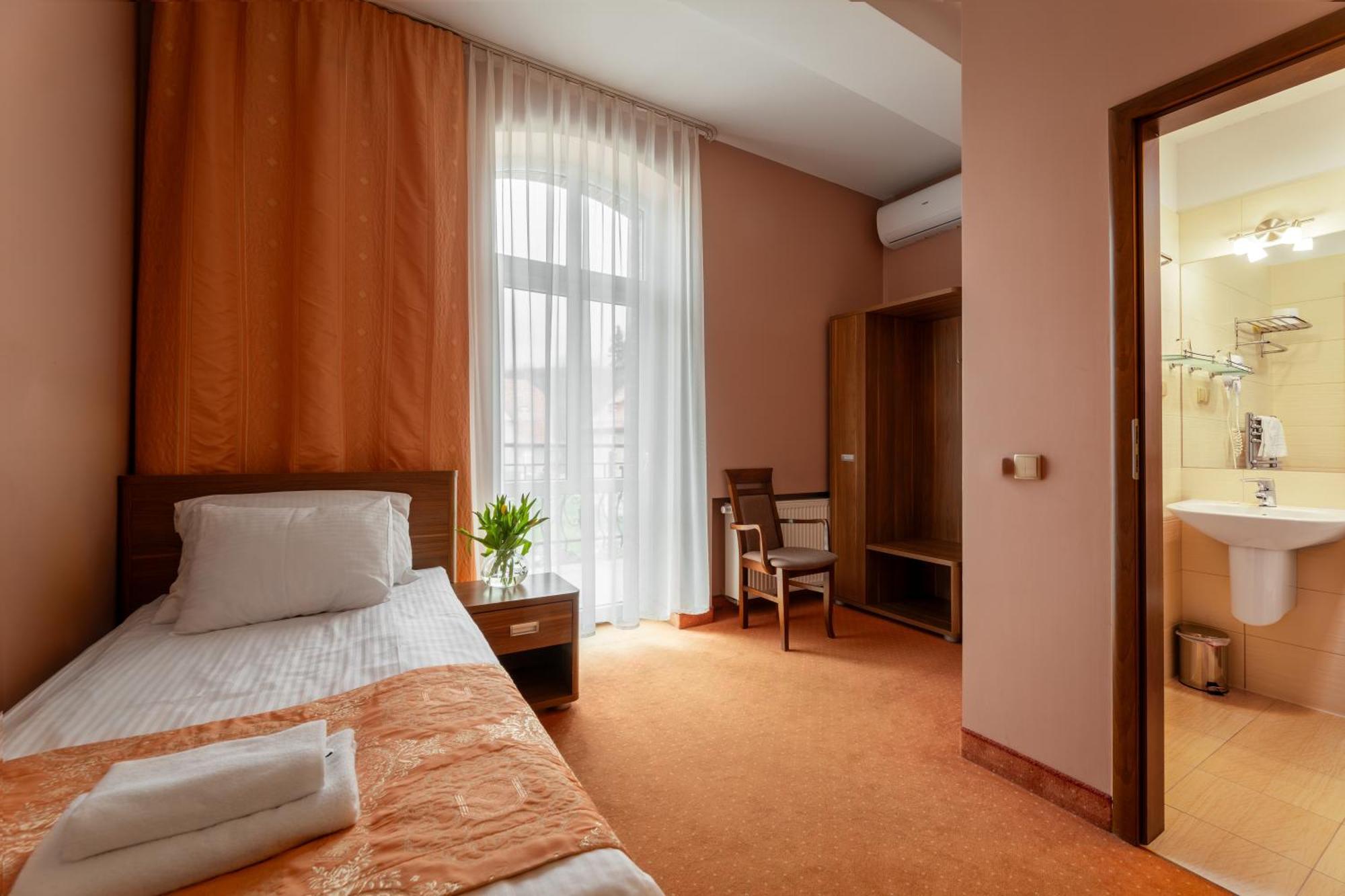 Paria Hotel Kudowa-Zdrój Exterior foto